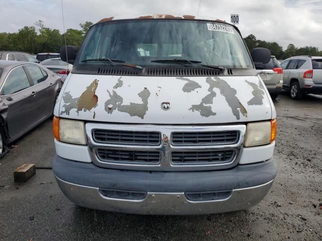2001 Dodge RAM Wagon B2500