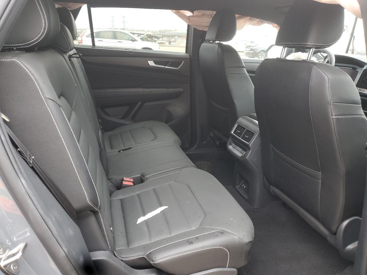 2025 Volkswagen Atlas Cross Sport sel R-line