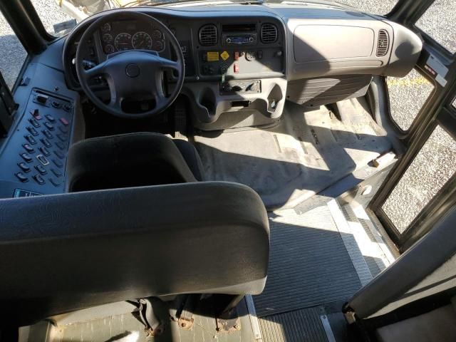 2009 Freightliner Chassis B2B