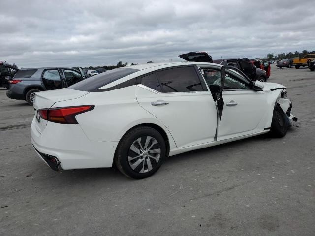 2019 Nissan Altima s