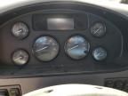 2014 Peterbilt 325