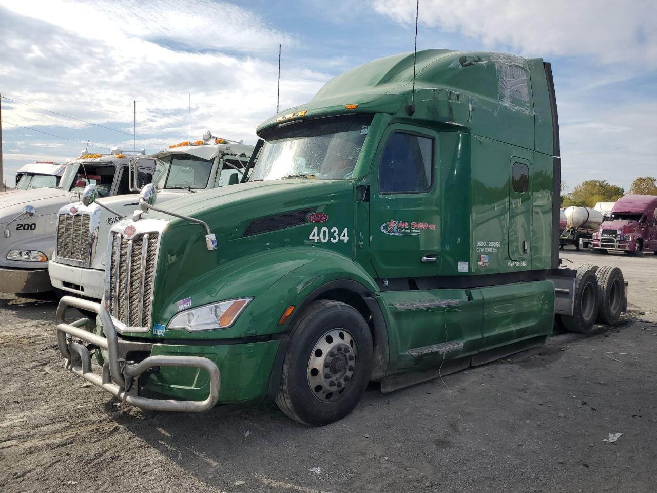2023 Peterbilt 579 Semi Truck