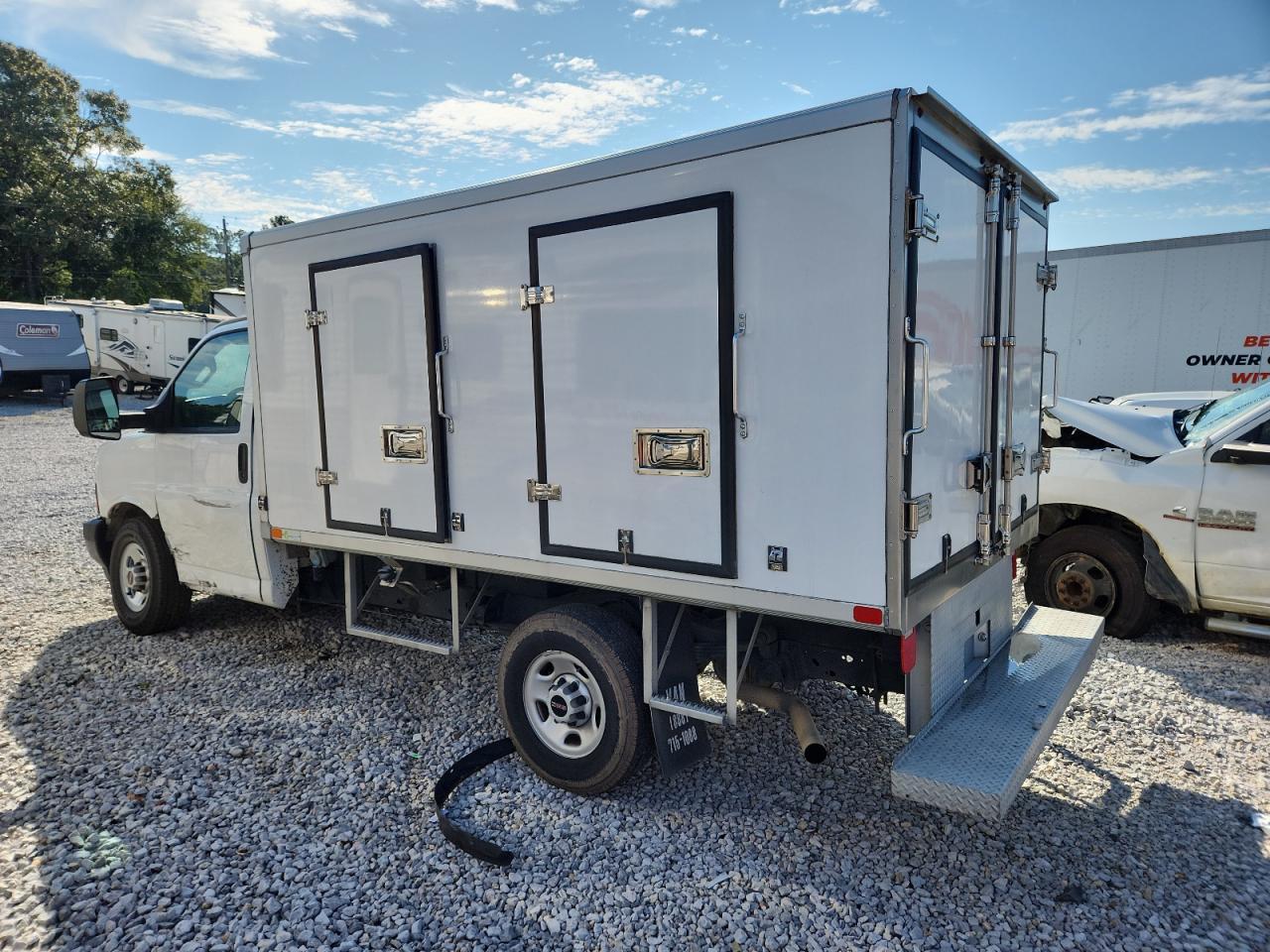 2024 GMC Savana Cutaway G3500