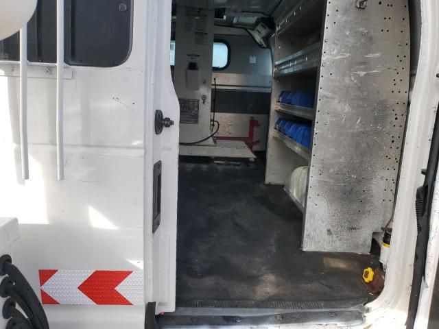 2010 Ford Econoline E350 Super Duty Van