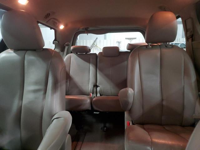 2011 Toyota Sienna le