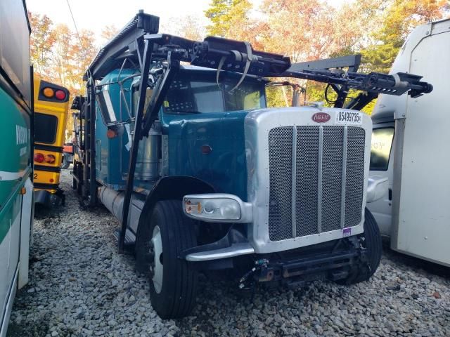 2023 Peterbilt 389