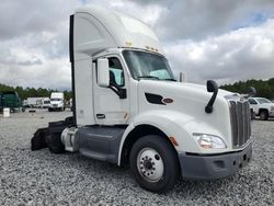 Salvage trucks for sale at Memphis, TN auction: 2018 Peterbilt Tractor 2018 Peterbilt 579 Semi Truck