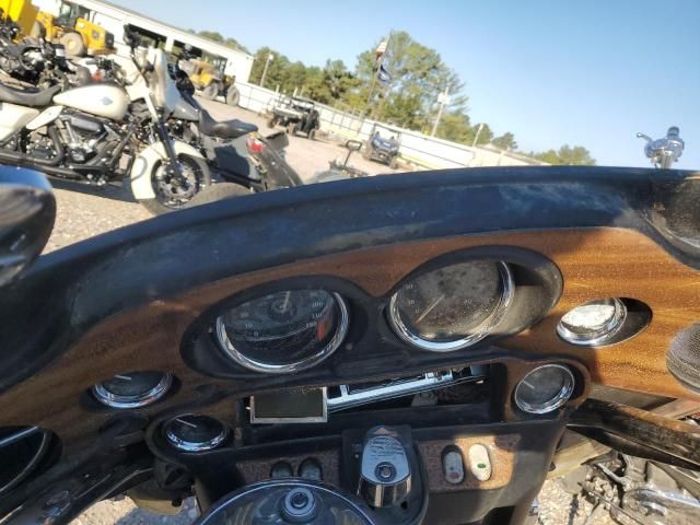 2002 Harley-Davidson Flhtcui Shrine