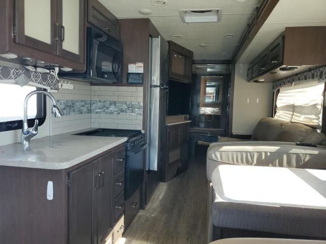 2019 Ford F53-RV