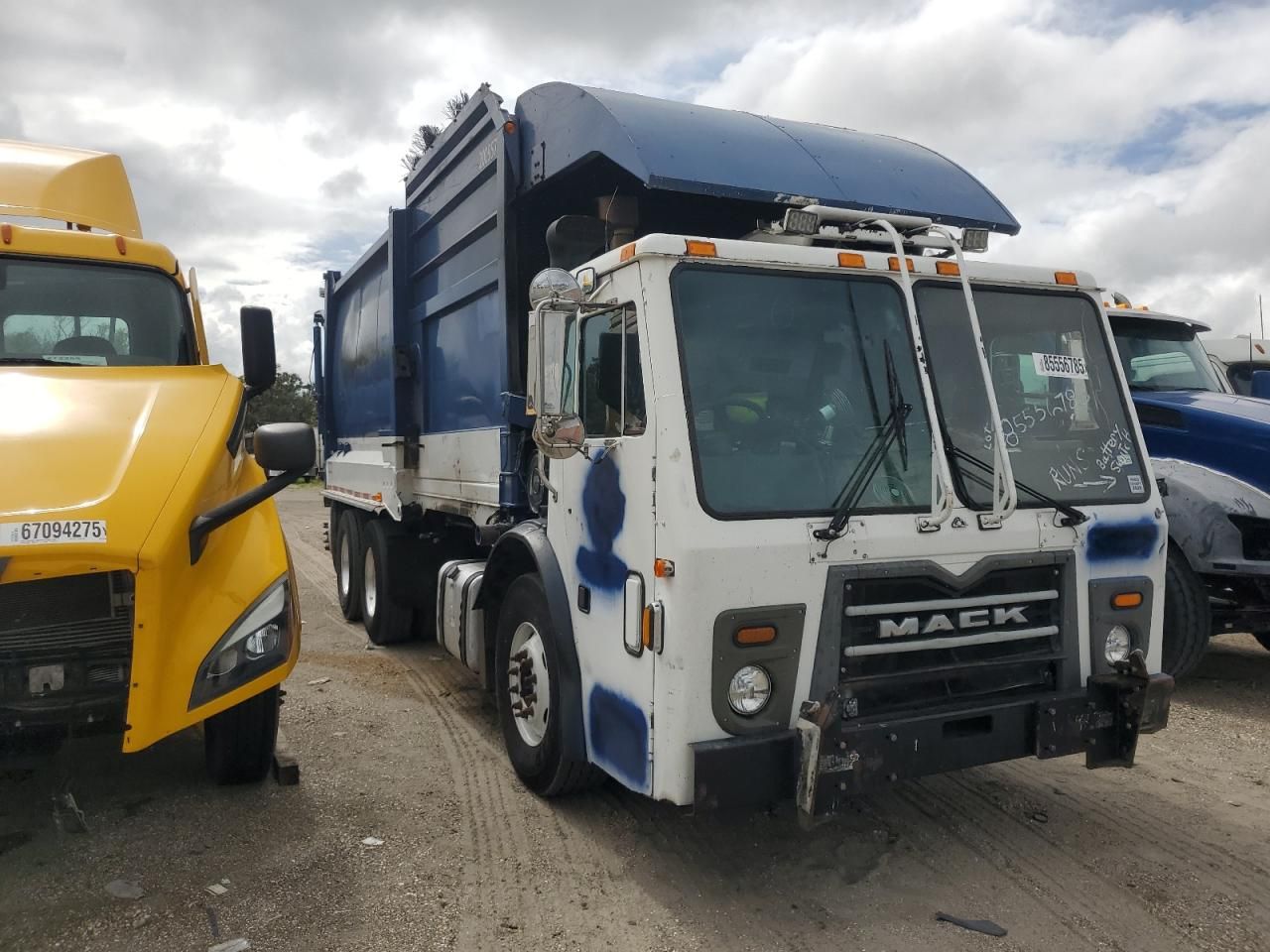 2015 Mack LEU613 Refuse Truck
