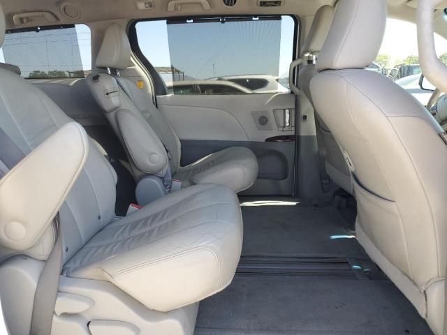 2011 Toyota Sienna XLE