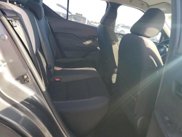 2019 Nissan Kicks S
