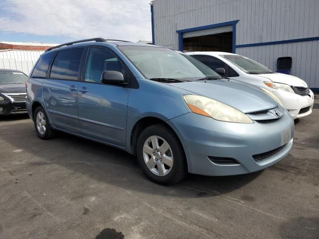 2006 Toyota Sienna CE