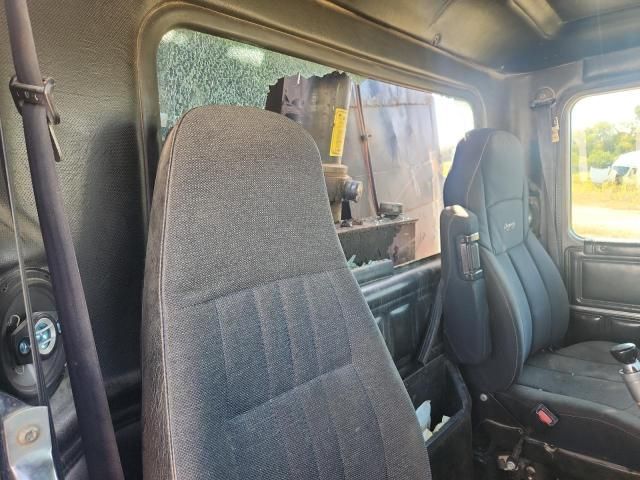 1996 Mack 700 CL700 Dump Truck