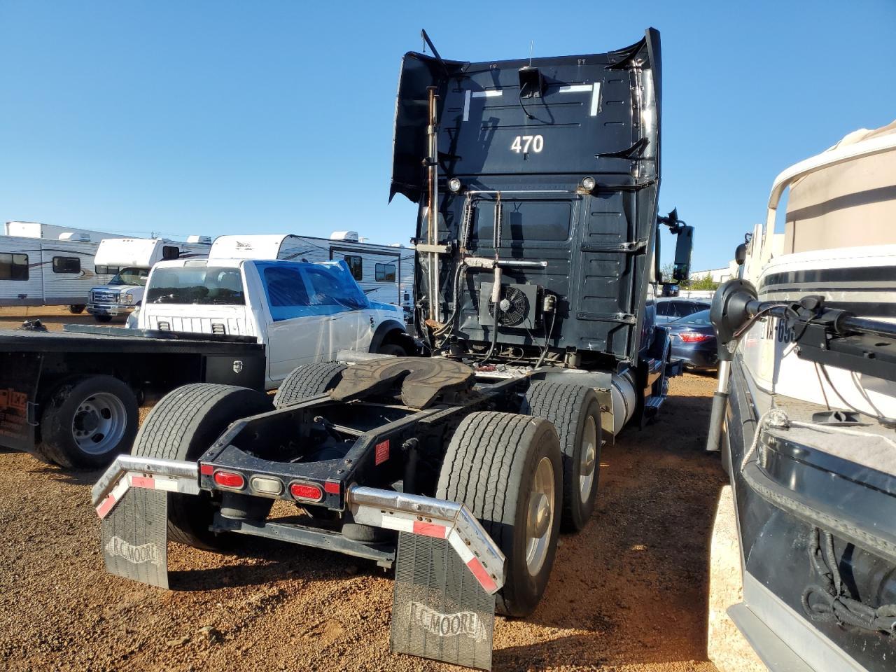 2016 Volvo VNL Semi Truck