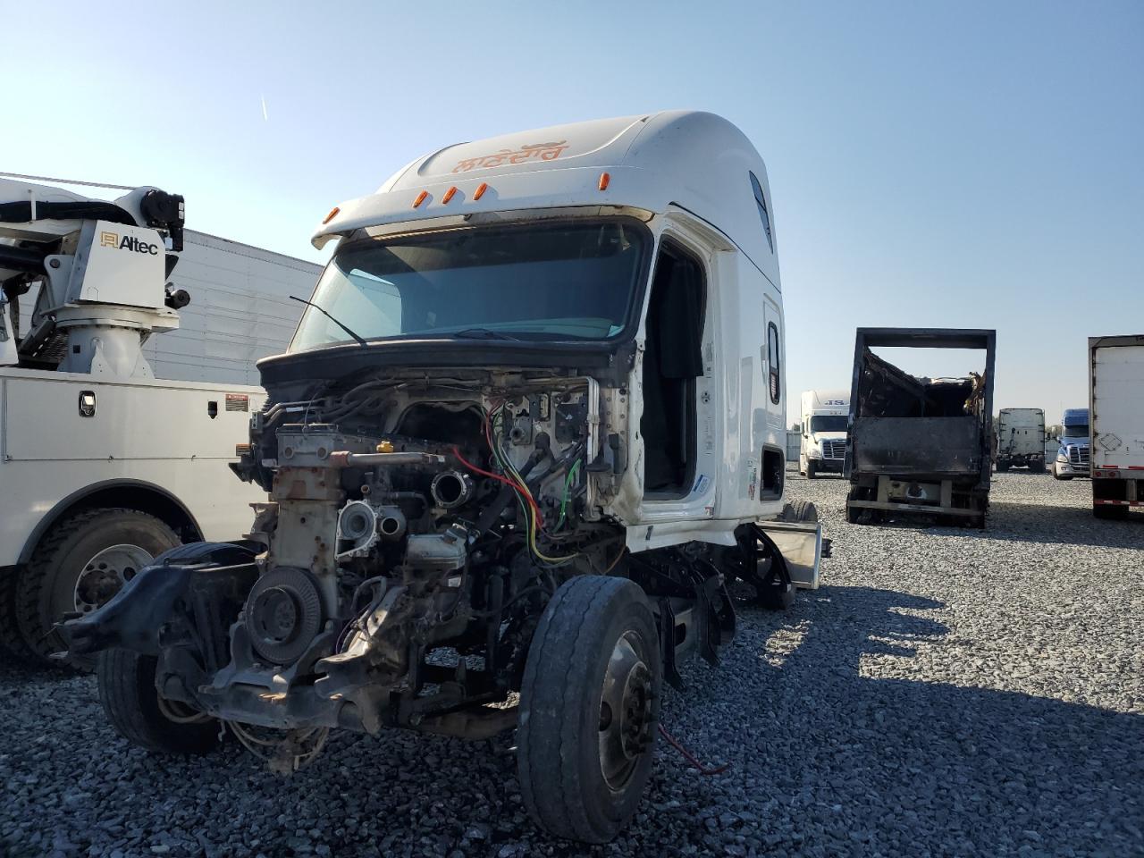 2021 Freigliner 2021 Freightliner Cascadia 126 Truck Cab AND Chass