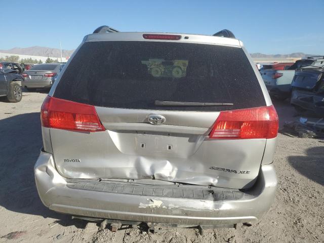 2004 Toyota Sienna xle
