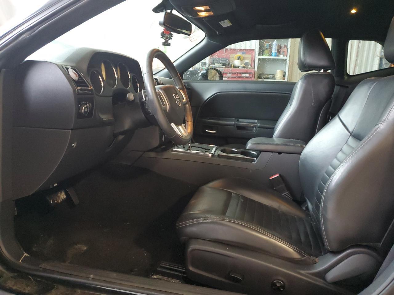 2013 Dodge Challenger sxt