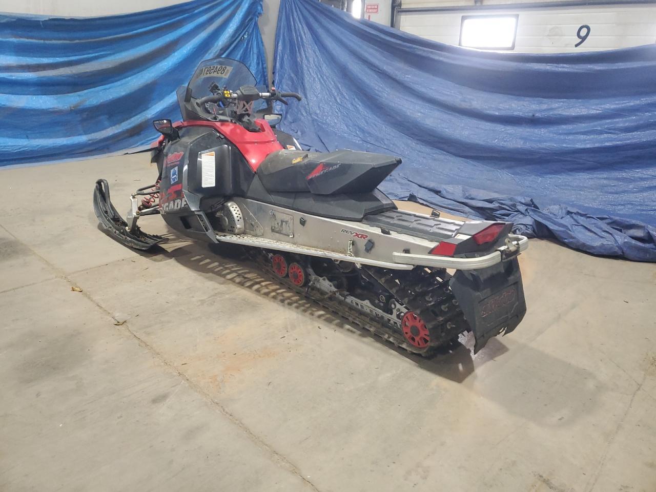 2011 Skidoo Renegade Adrenaline