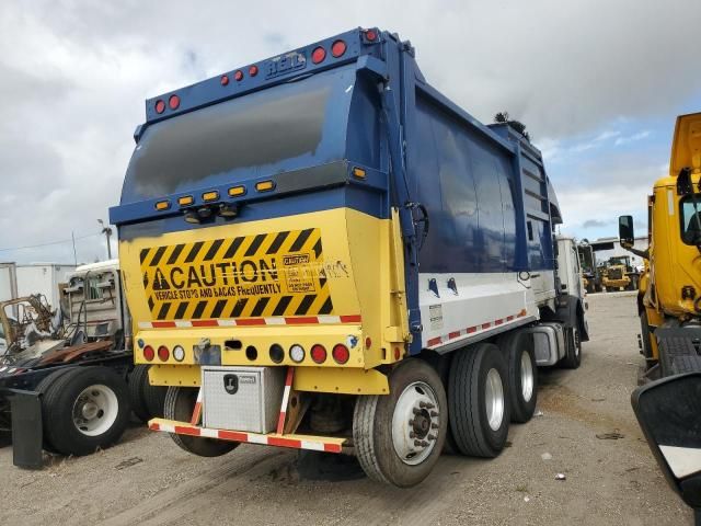 2015 Mack LEU613 Refuse Truck