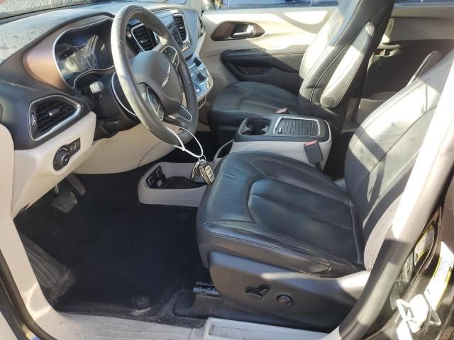 2017 Chrysler Pacifica Touring L Plus
