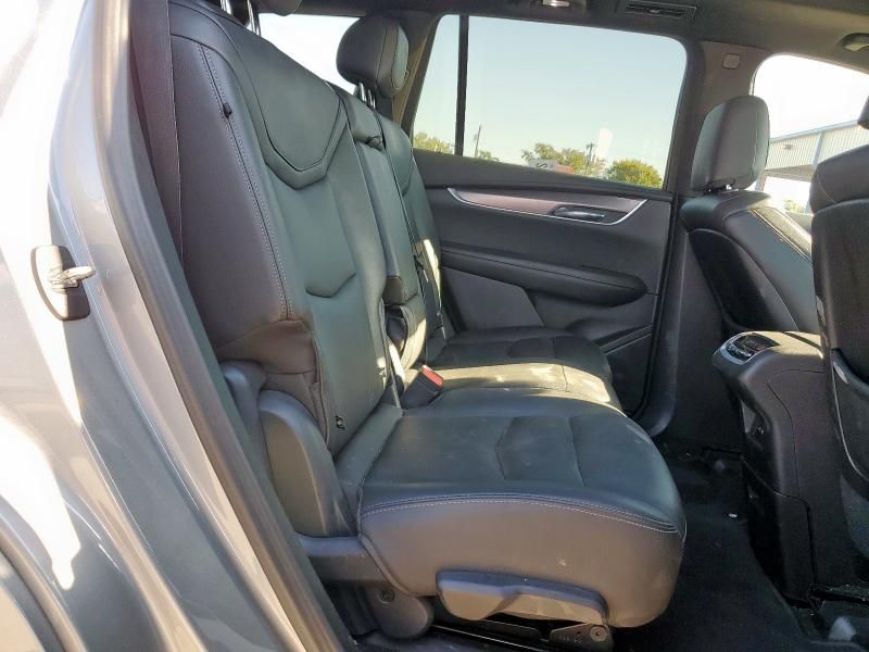 2023 Cadillac XT6 Luxury