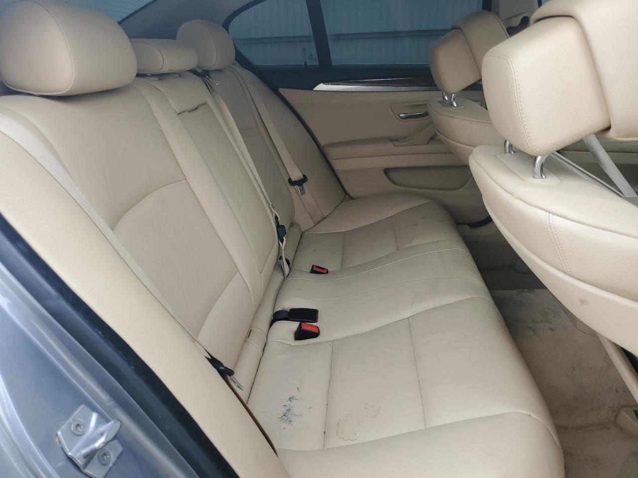2013 BMW 528 i