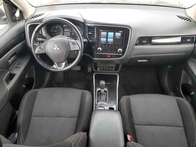 2020 Mitsubishi Outlander es