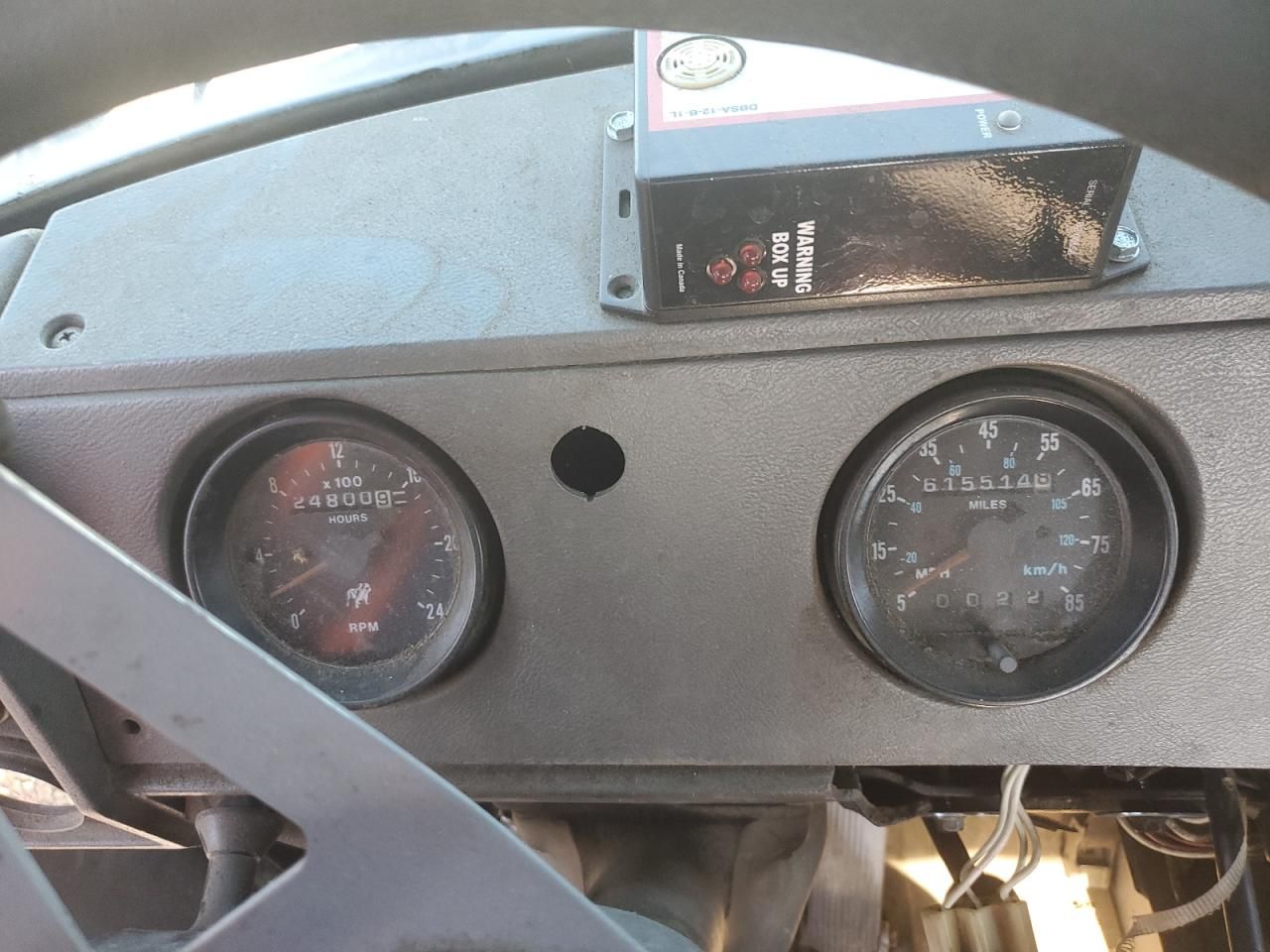 1997 Mack DM690S ROLL-OFF Container Truck