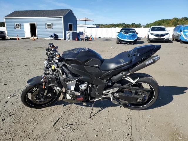 2010 Yamaha YZFR1