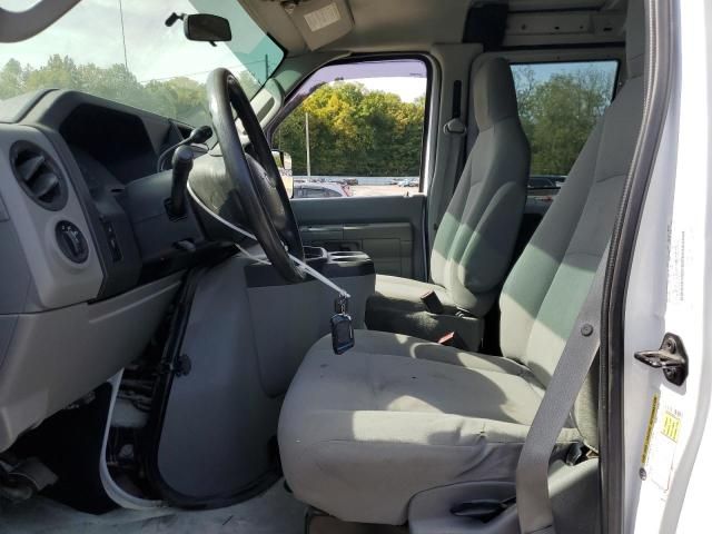 2013 Ford Econoline E250 Van