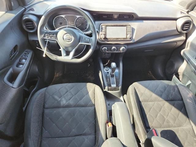 2020 Nissan Kicks s