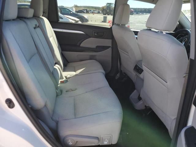 2015 Toyota Highlander le