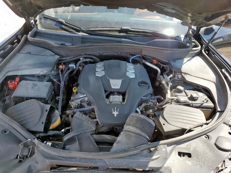 2022 Maserati Levante Base
