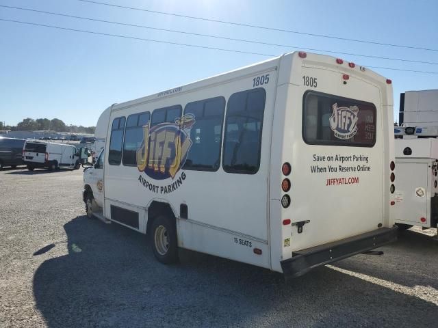 2019 Ford Econoline E350 Super Duty Cutaway Van