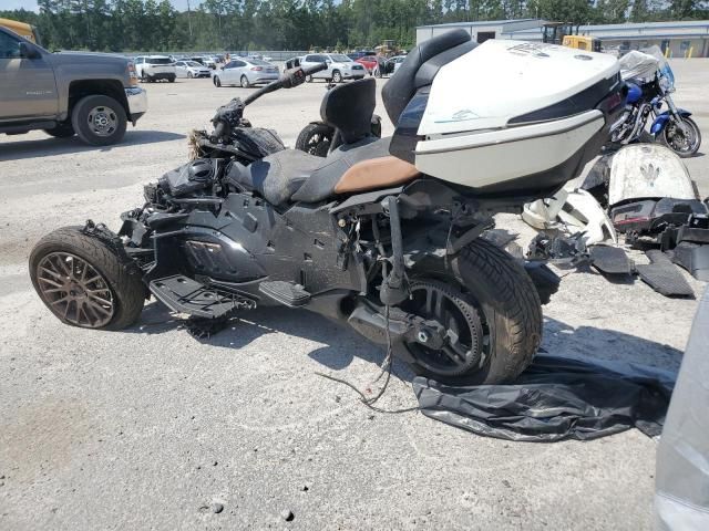 2024 Can-Am 2024 CAN-AM Spyder Roadster RT