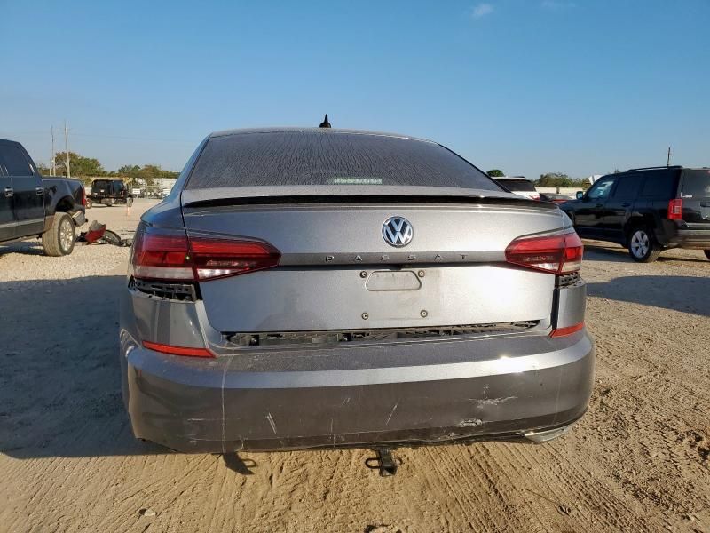 2020 Volkswagen Passat R-Line