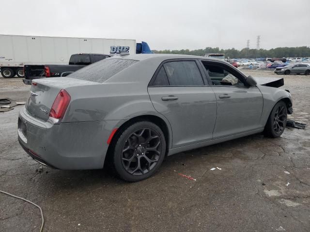 2019 Chrysler 300 s