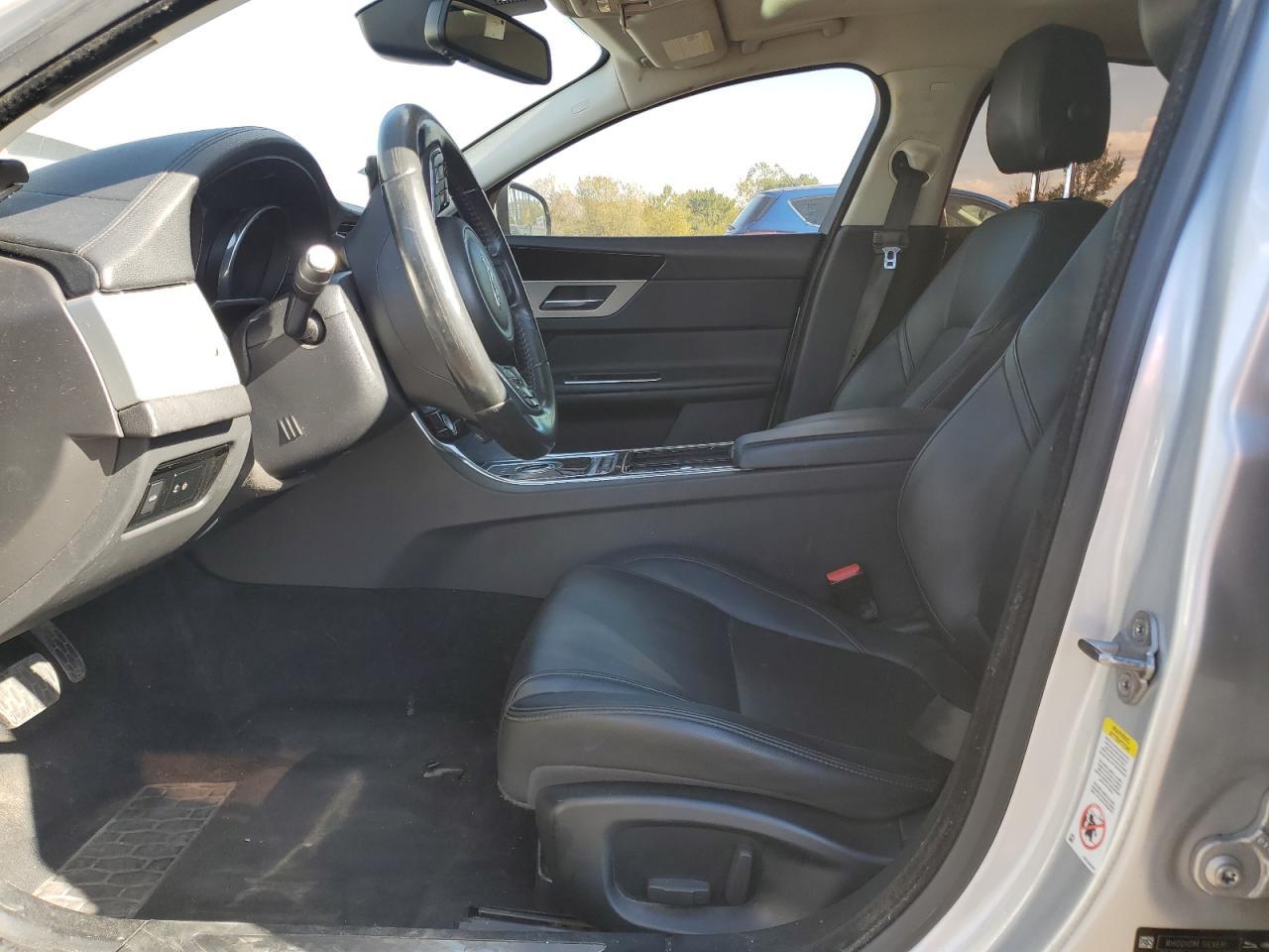 2016 Jaguar Xf Premium
