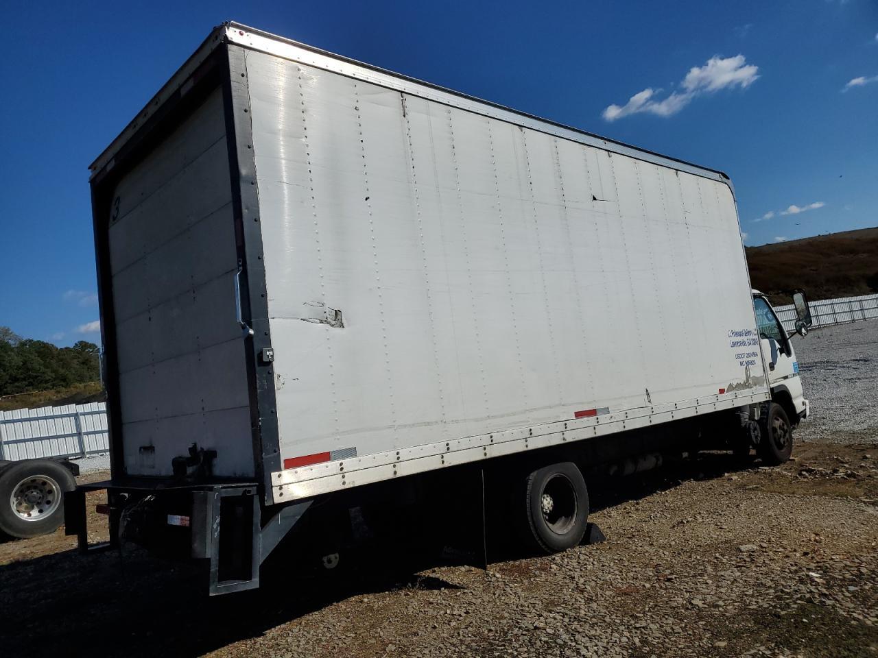 2006 Isuzu NPR BOX Truck