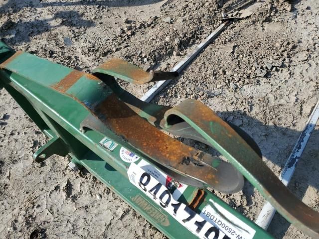 2022 John Deere WW25-Bale Spear