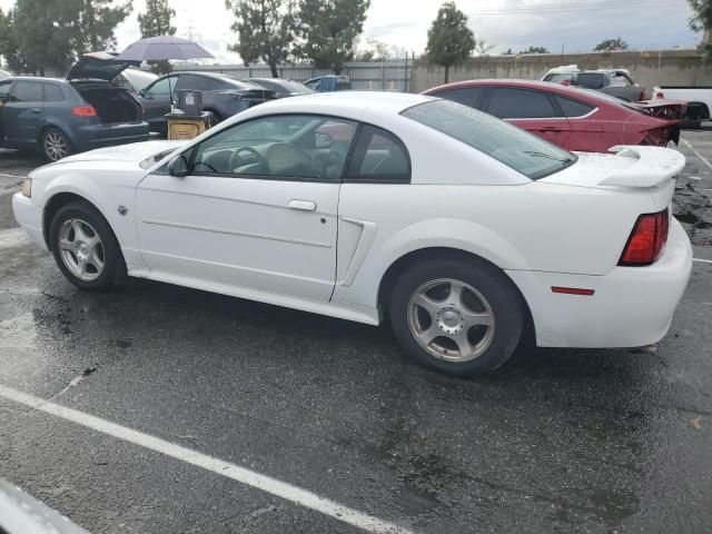 2004 Ford Mustang