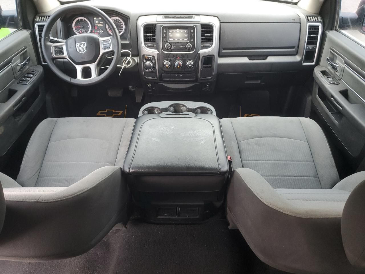 2022 Dodge Ram 1500 Classic slt