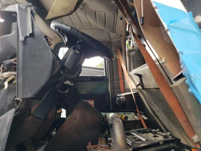 2005 Peterbilt Tractor 2005 Peterbilt 357 Dump Truck