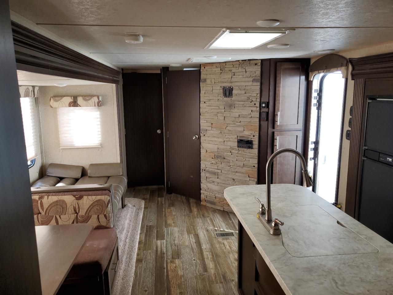 2017 Wildwood 2017 Foresriver Cherokee