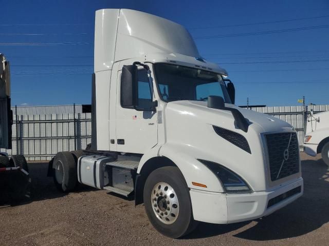2019 Volvo VNR