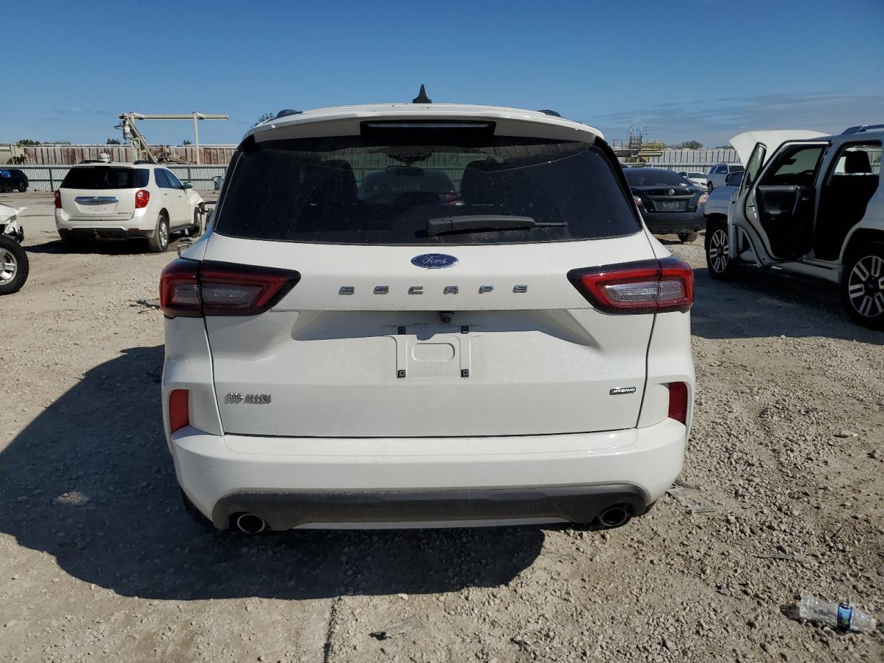2024 Ford Escape st Line