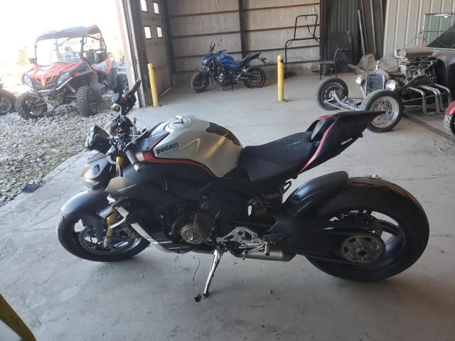 2022 Ducati Streetfighter V4