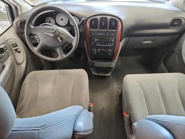 2007 Chrysler Town & Country LX