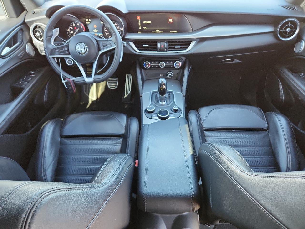 2018 Alfa Romeo Stelvio ti Sport